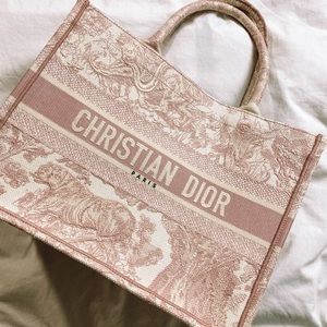 Christian Dior Tote Bag SOLD‼️